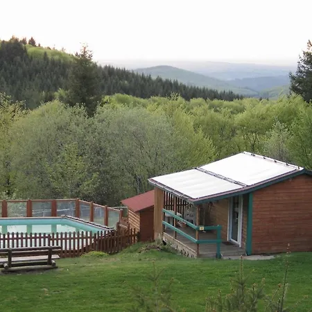 Camping Les Myrtilles * Clermont-Ferrand