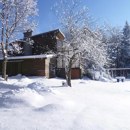 Camping Les Myrtilles Camping Clermont-Ferrand